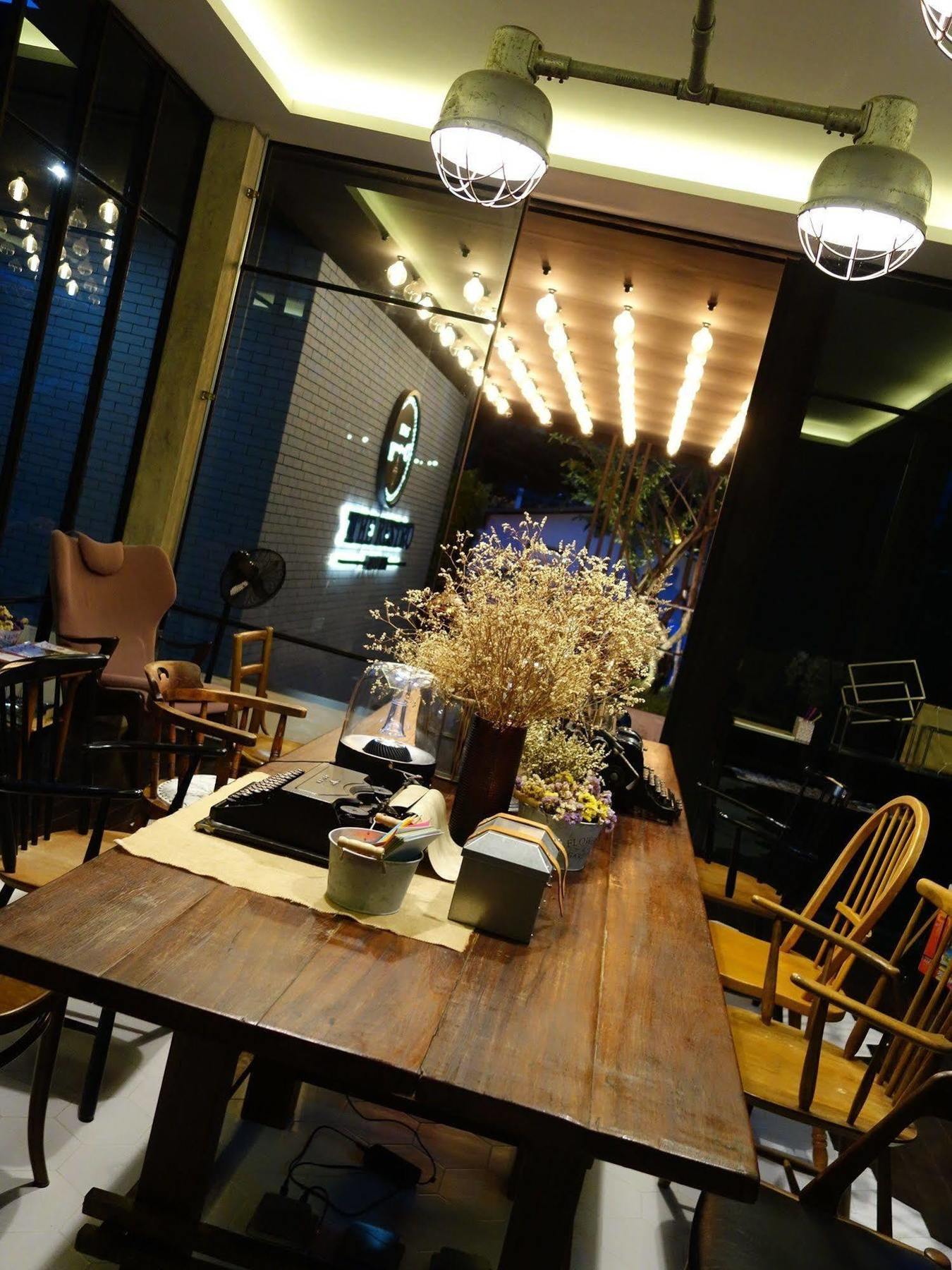 The Restro Hotel Hua Hin Luaran gambar